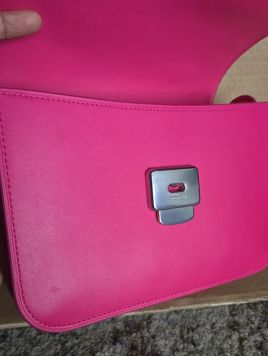 Coach Rogue Top Handle Tea Rose In DRAGONFRUIT - Overseas Exclusive - Picture 11 of 16